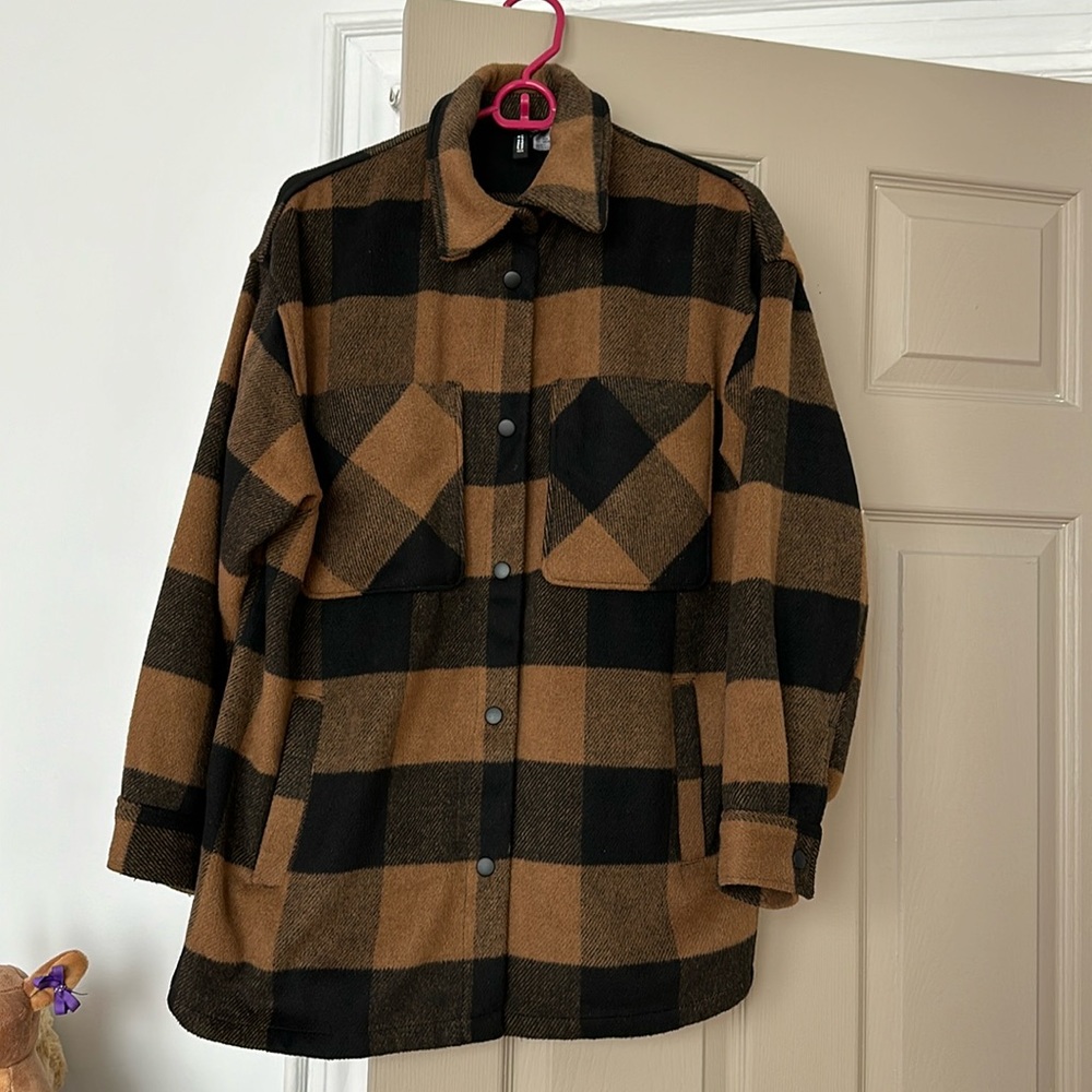 Oversized light sweater jacket